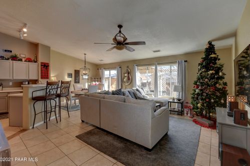 5651 Robert Rd, Prescott Valley, AZ 86314-4230