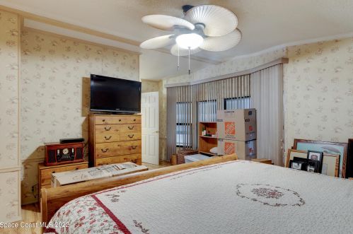 704 Silverthorn Ct, Sebastian FL  32976-7349 exterior