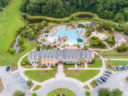 2961 Pignatelli Cres, Mount Pleasant SC  29466-8056 exterior