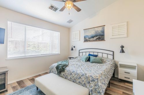 2108 Holly Dr, Oakley, CA 94561-4169