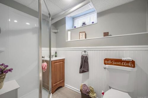 318 Summit Ave, Mount Vernon NY  10552-3004 exterior