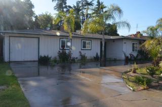 2905 Fruit Ave, Fresno CA  93705-4130 exterior