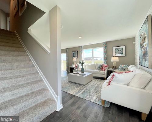 422 Grainery Way, Seaford DE  19973-7611 exterior