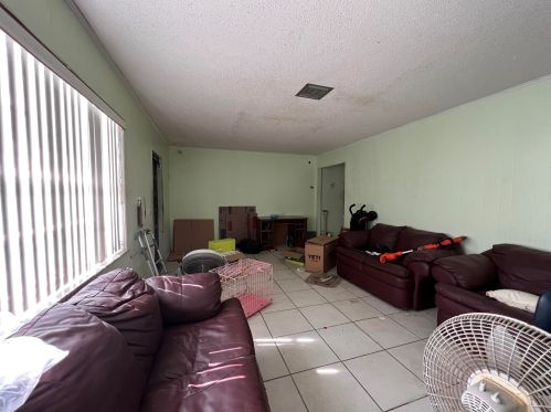 2525 Holly Rd, West Palm Beach, FL 33406-4320