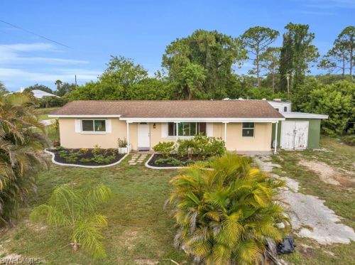 801 Jefferson Ave, Lehigh Acres, FL 33936-0916