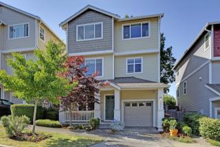 2806 Graham St, Seattle, WA 98108-3126