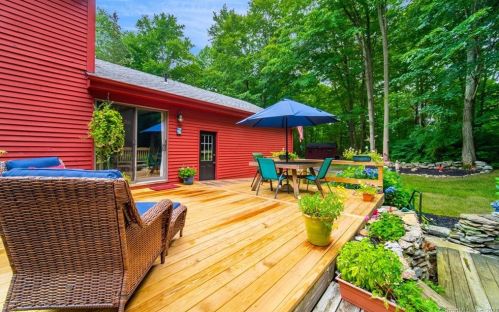 179 Thayer Rd, Higganum, CT 06441-4024