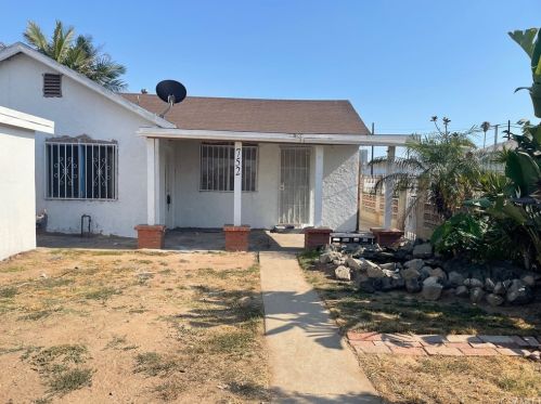 752 Bonds St, Long Beach, CA 90745-6001