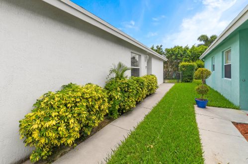 155 Crystal Key Way, Boynton Beach, FL 33426-5211