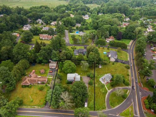 95 Wheeler Ave, Salem NH  03079-3494 exterior