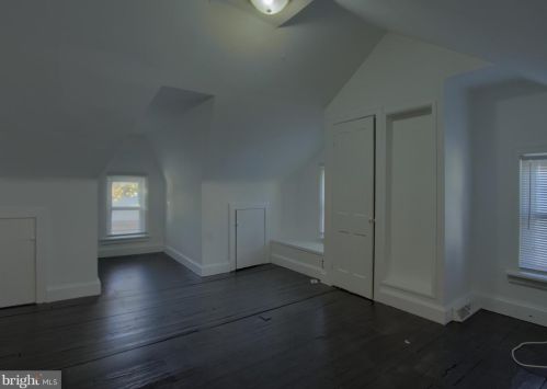 1948 Derry St, Harrisburg PA 17111-2652 exterior