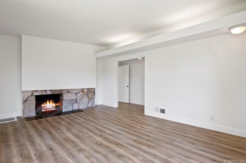 3653 El Caminito, Glendale CA 91214-1716 exterior