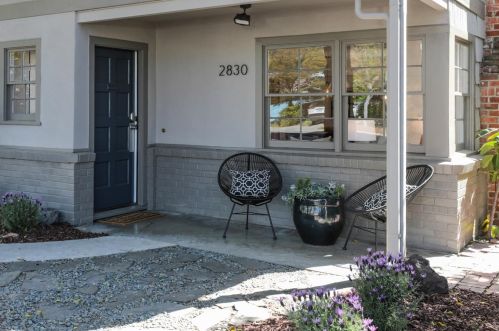 2830 Waverley St, Palo Alto, CA 94306-2442