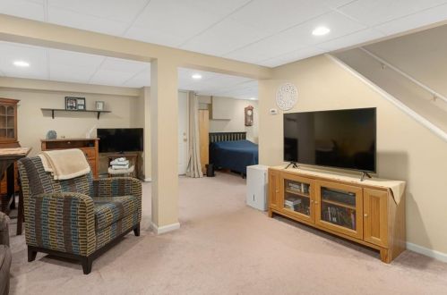 43 Ginger Trl, Coventry RI 02816-8262 exterior