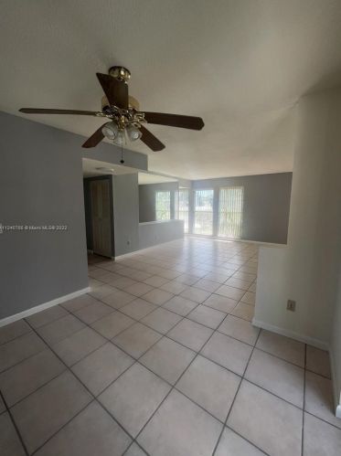 744 Prima Vista Blvd, Fort Pierce FL  34952-2261 exterior