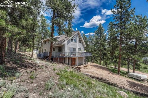 143 Stonehenge Dr, Twin Rock, CO 80816-9221