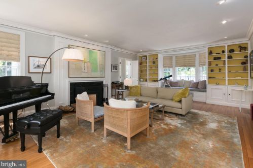 81 Cleveland Ln, Princeton, NJ 08540-3079