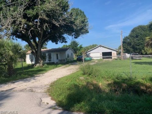 1080 Wagon Trl, Moore Haven FL  33471-6224 exterior