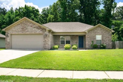 251 Creek View Dr, Austin, AR 72007-9739