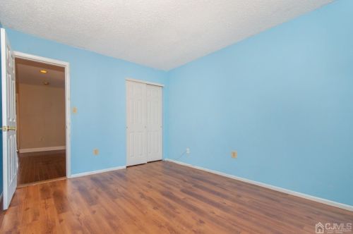 27 Nathan Dr, Old Bridge NJ  08857-2789 exterior