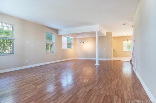 913 168 Ave, Hollywood FL 33028-2021 exterior