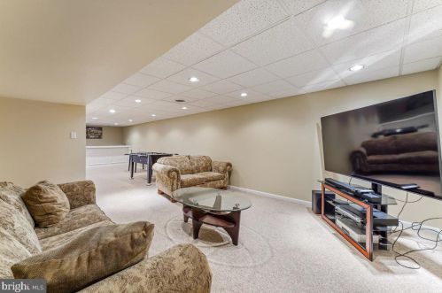 34 James Hayward Rd, Glen Mills PA  19342-1237 exterior