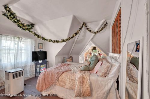 121 Avenue A, Bayonne NJ  07002-1255 exterior