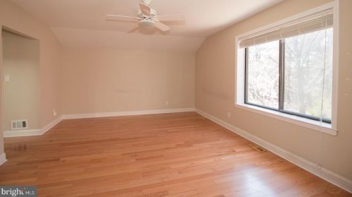 501 Sayre Dr, Princeton NJ  08540-5855 exterior