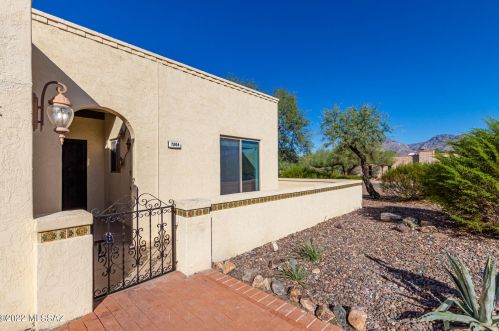 7204 Camino Vecino, Tucson AZ 85715-3418 exterior