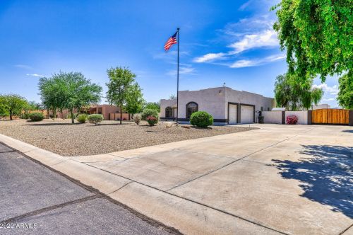 24417 Mark Ln, Wittmann, AZ 85361-8709