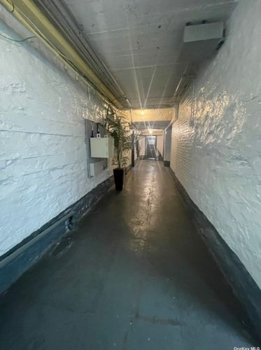 111 94th St, New York NY 10025-7020 exterior