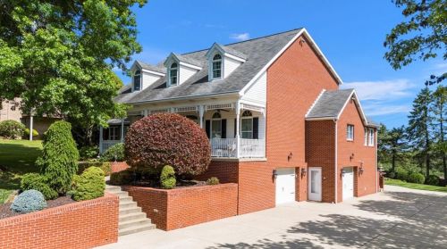 69 Orchard St, North Charleroi, PA 15022-2531