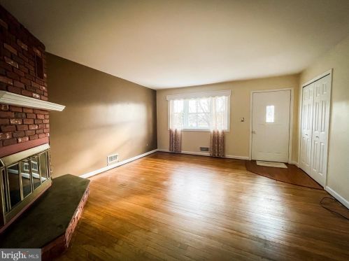 10 Center Cir, Wilmington, DE 19808-5705