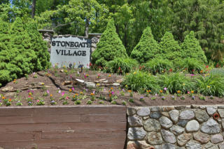 918 Stonegate Ln, Stanhope, NJ 07874-2725