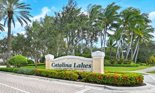 205 Fortuna Dr, West Palm Beach, FL 33410-4317