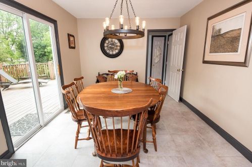 1700 Concord Ct, Blue Bell PA  19422-1336 exterior