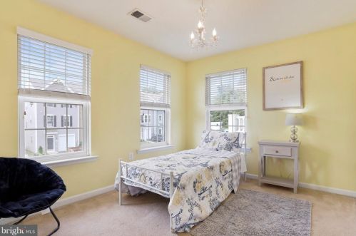 214 Union Ridge Dr, Charles Town WV  25414-4950 exterior