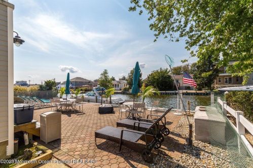 46 Perry Dr, Bricktown NJ  08723-7522 exterior
