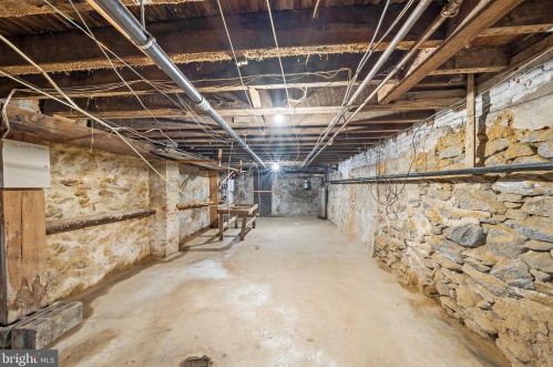 6402 Callowhill St, Philadelphia PA 19151-4009 exterior