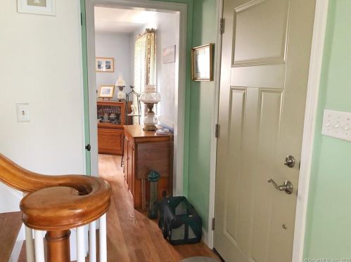 3 Hiram Ln, Bloomfield CT  06002-1224 exterior