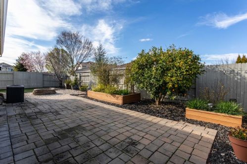 4284 Borderlands Dr, Rancho Cordova CA 95742-7754 exterior