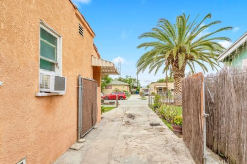 4627 Pine St, Pico Rivera CA  90660-2261 exterior