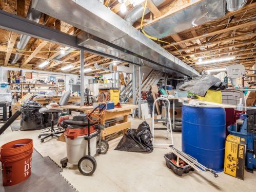 576 Scioto Meadows Blvd, Darbydale OH  43123-8660 exterior