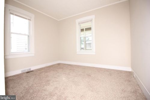 816 Bergen St, Gloucester NJ  08030-1541 exterior