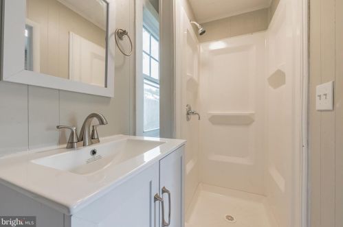 5 Mispillion St, Harrington DE  19952-1024 exterior