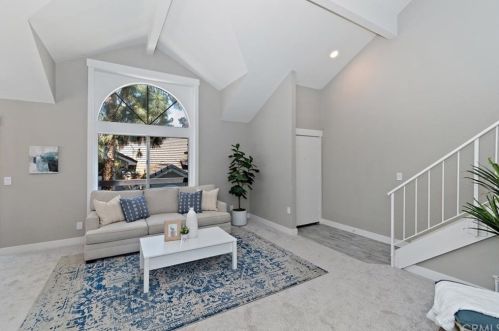 26774 Claudette St, Santa Clarita, CA 91351-5587