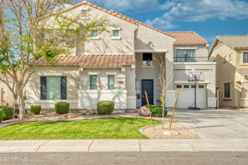 962 Julie Ave, San Tan Valley, AZ 85140-5824