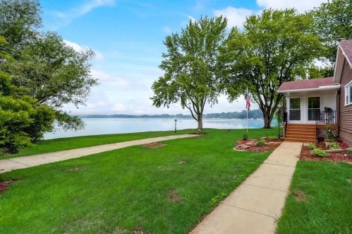 456 Andrews St, Mukwonago WI  53149-1504 exterior