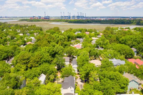 109 Shelmore Blvd, Mount Pleasant SC  29464-6614 exterior