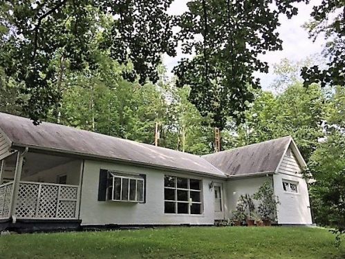 2513 Sullivan Rd, Chillicothe, OH 45601-8574